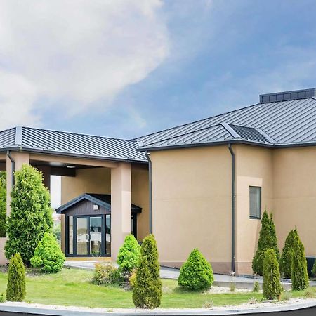 Super 8 By Wyndham Somerset Exterior foto