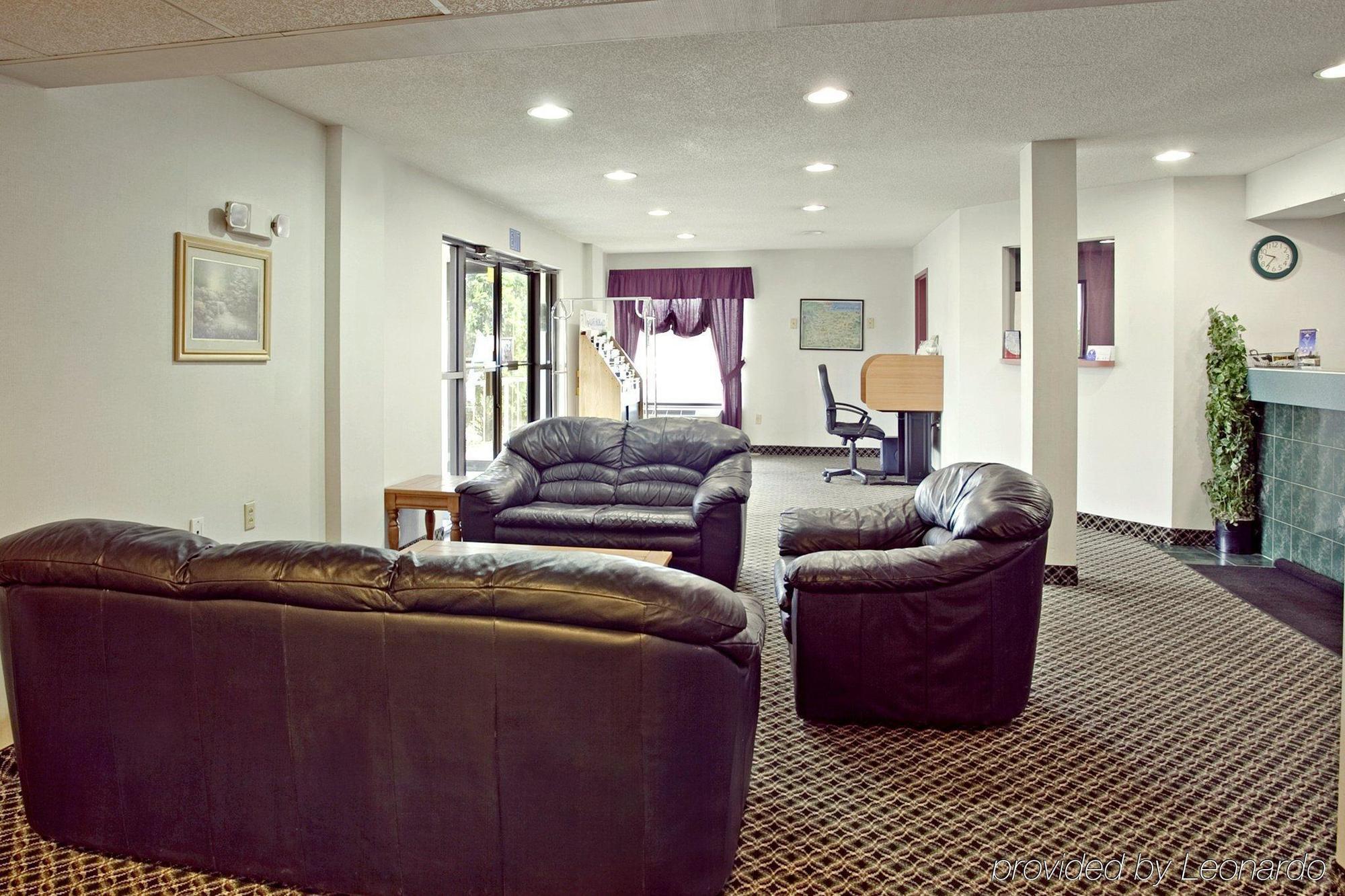 Super 8 By Wyndham Somerset Exterior foto