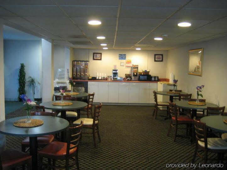 Super 8 By Wyndham Somerset Exterior foto